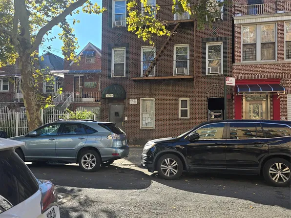 (undisclosed Address), Bronx, NY 10472