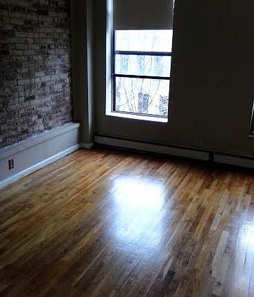 3rd image of 160 W 123rd St APT 3