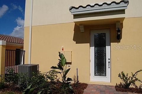 2nd image of 12082 Ginkgo Dr