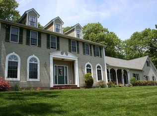 150 Kibbe Rd, East Longmeadow, MA 01028