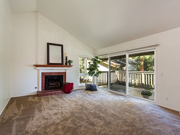 4th image of 66 Mockingbird Ct
