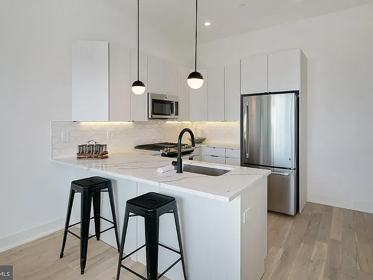 2031 S 20th St #8 — Photo 5