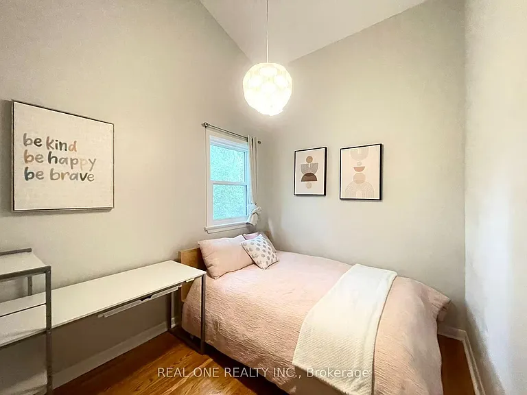 290 Westcourt Pl — Photo 26