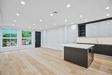 Sold by Avenue Sotheby's International Realty