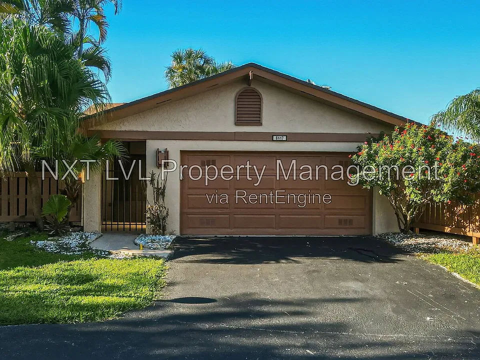 6447 Royal Woods Dr