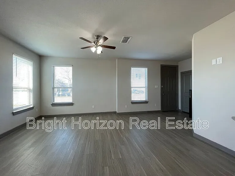 10604 Tube Dr #103 — Photo 12