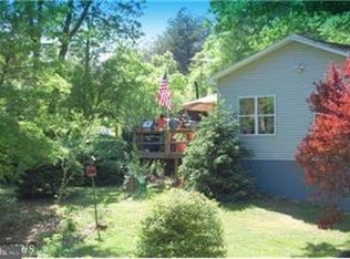 4407 W Summer Rd, Suitland, MD 20746