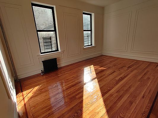 2nd image of 402 E 162nd St APT 4B