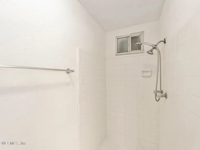 501 SW 75th St #H6 — Photo 29