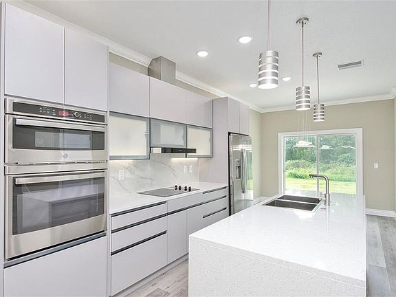 5th image of 1815 BRENTWOOD COURT