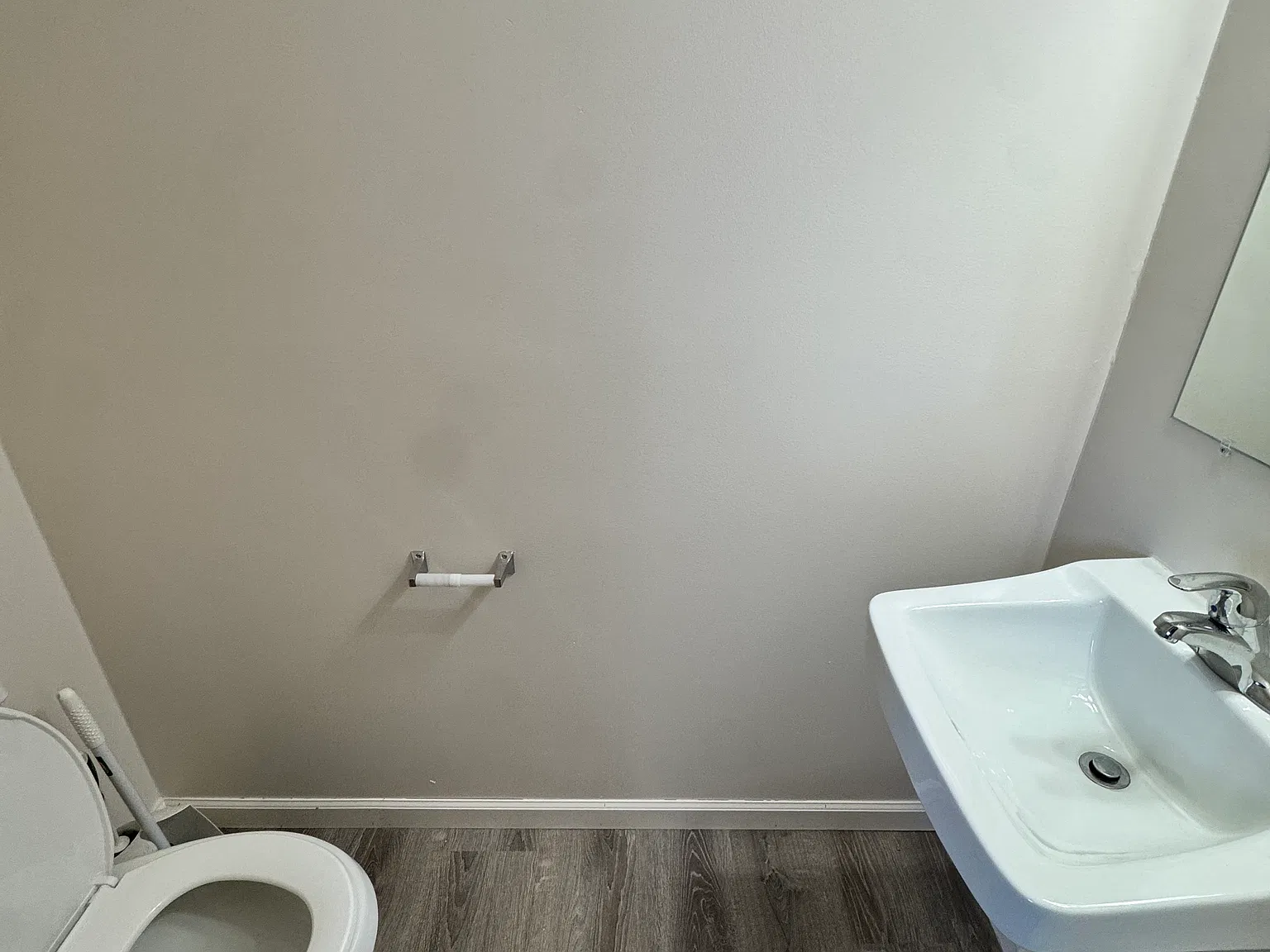 2 bed, 1.5 bath, $1,275 — Photo 2