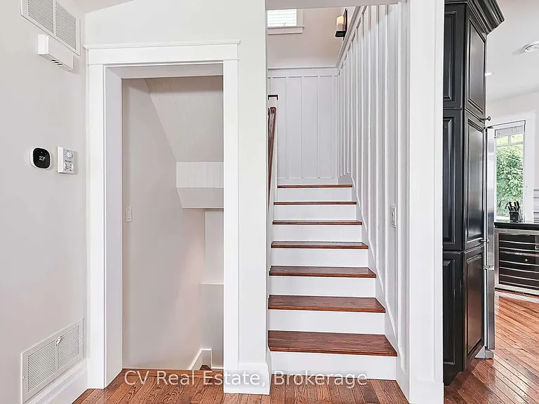 141 Snowbridge Way — Photo 19