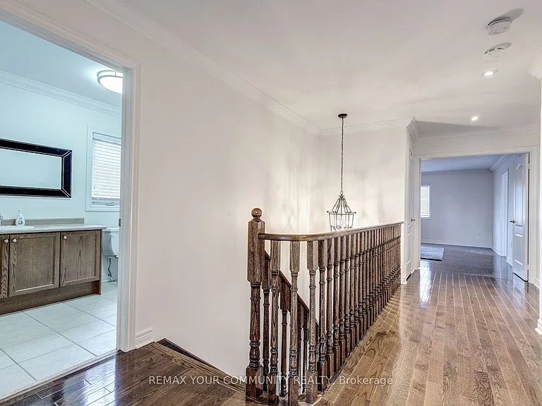 230 Humberland Dr — Photo 21