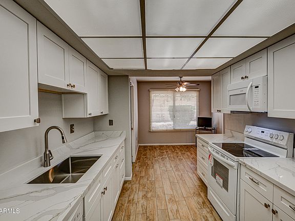 4th image of 12808 W Desert Glen Dr