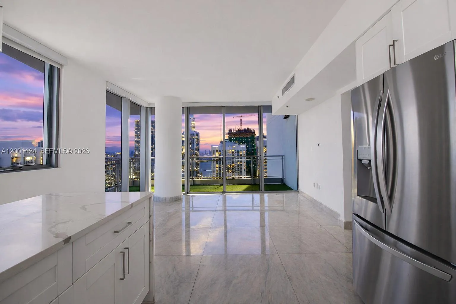 2 bed, 2.5 bath, 1389 sqft, $4,500 — Photo 4
