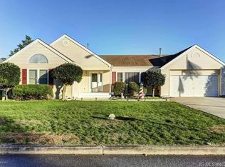 105 Brookwood Ln, Forked River, NJ 08731
