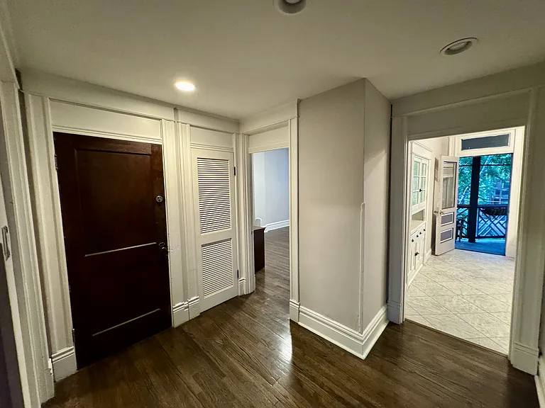 6114 Waterman Blvd #2F — Photo 9
