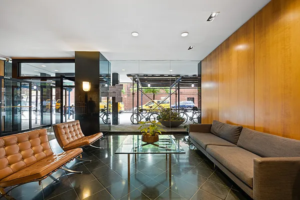 Sold by Corcoran | media 21