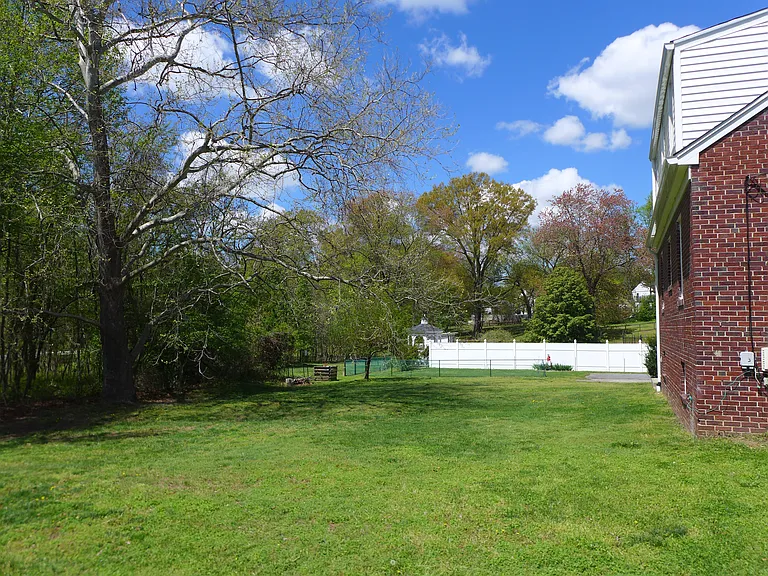 9331 Whiskey Bottom Rd — Photo 41