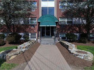 588 Main St APT 2D, Stoneham, MA 02180