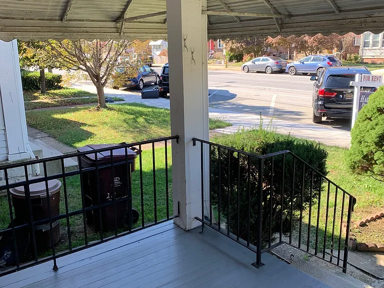 210 S Union St — Photo 2