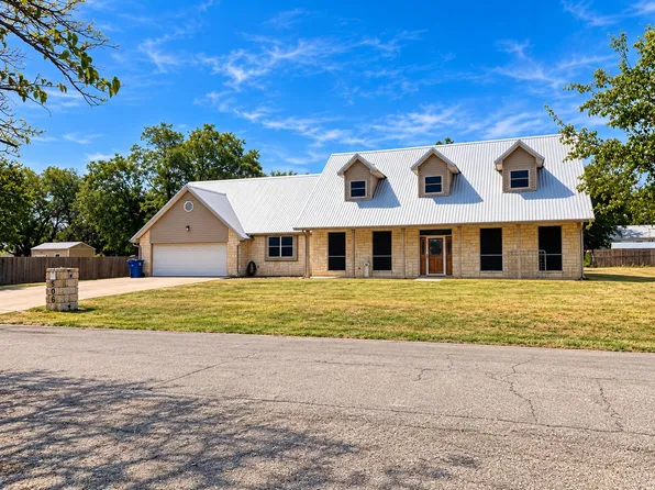 506 S San Jacinto St, Whitney, TX 76692