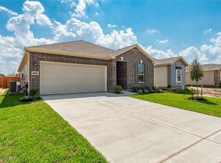 2815 Icarus Dr, Fresno, TX 77545