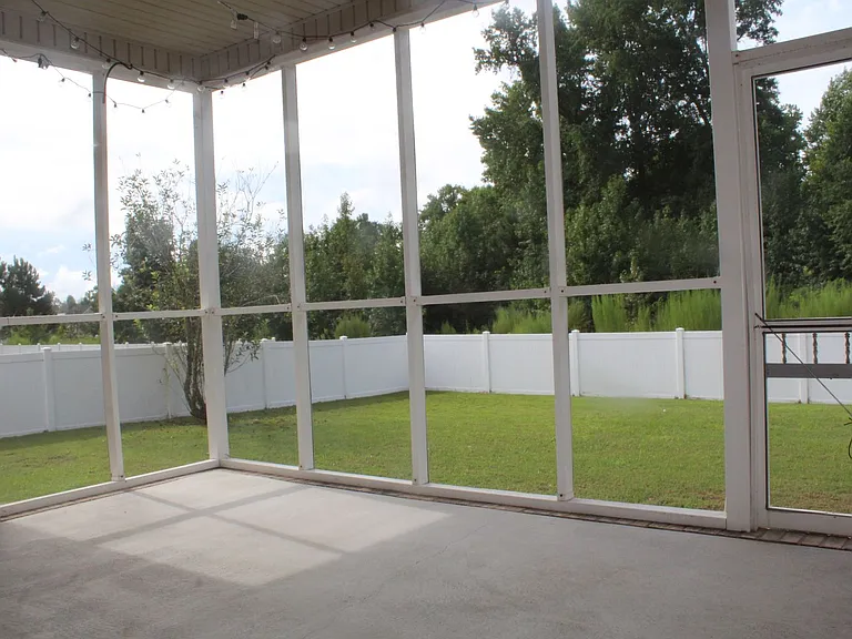 205 Stillwater Creek Dr — Photo 21