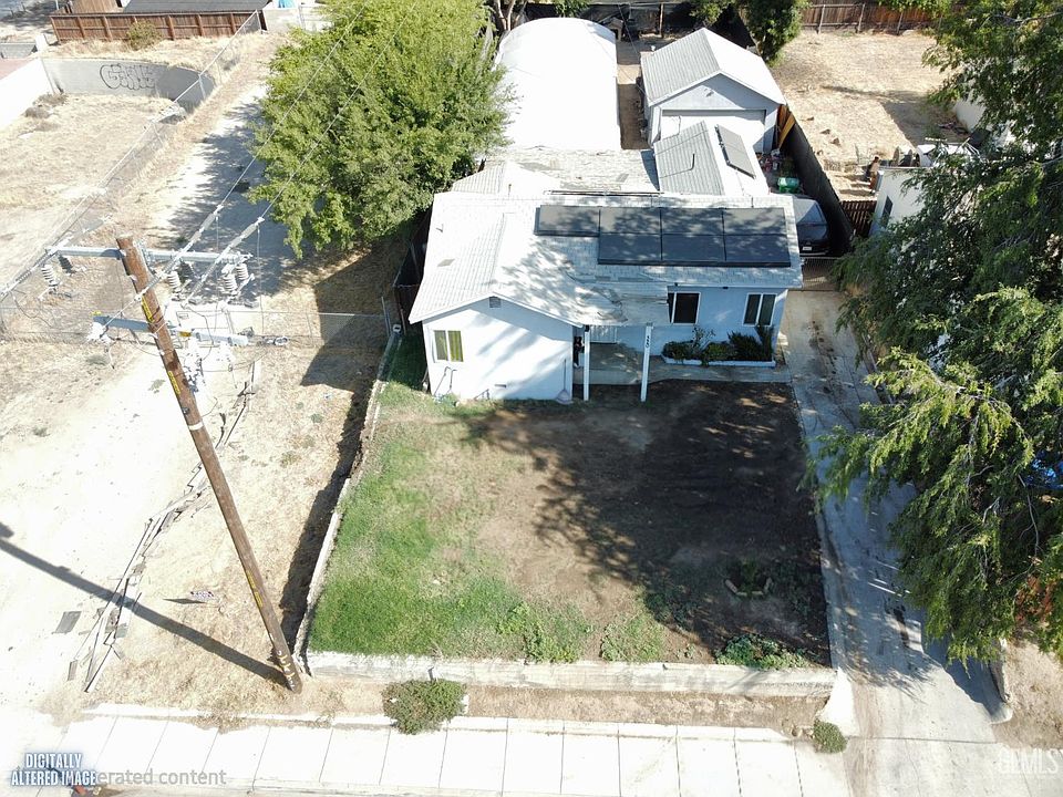 2nd image of 320 Columbus St