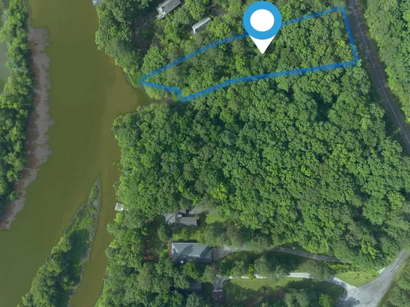 60 Anchor Point Dr, Eatonton, GA 31024