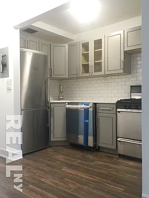 Rented by REAL New York | media 2