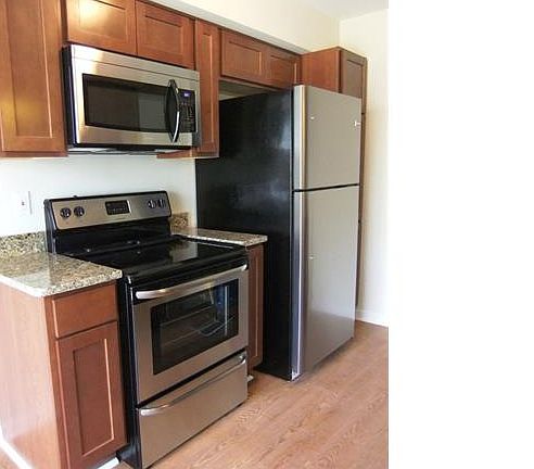 5th image of 13984 Watersway Dr