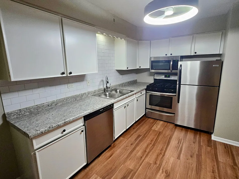 4401 Prescott Ave #2B