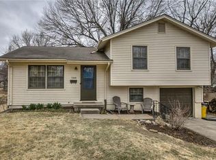 7208 Harvard Dr, Raytown, MO 64133