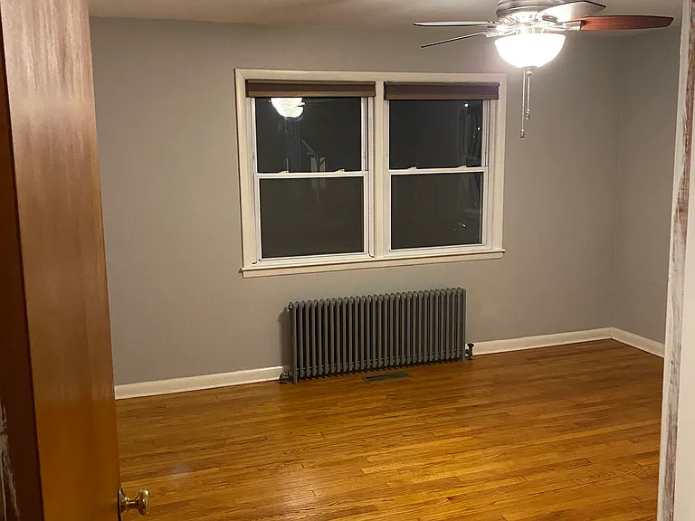 54 Hanford Ave — Photo 8
