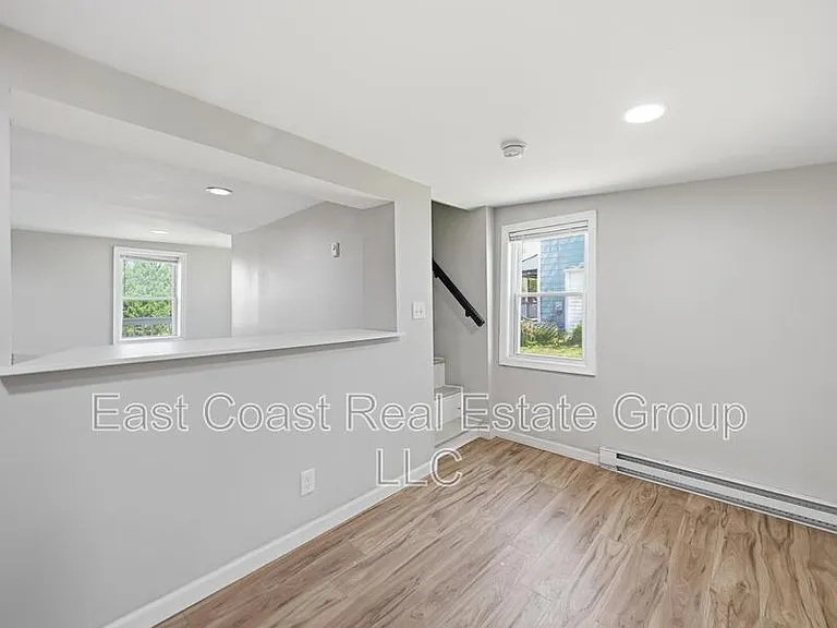 116 S High St — Photo 13