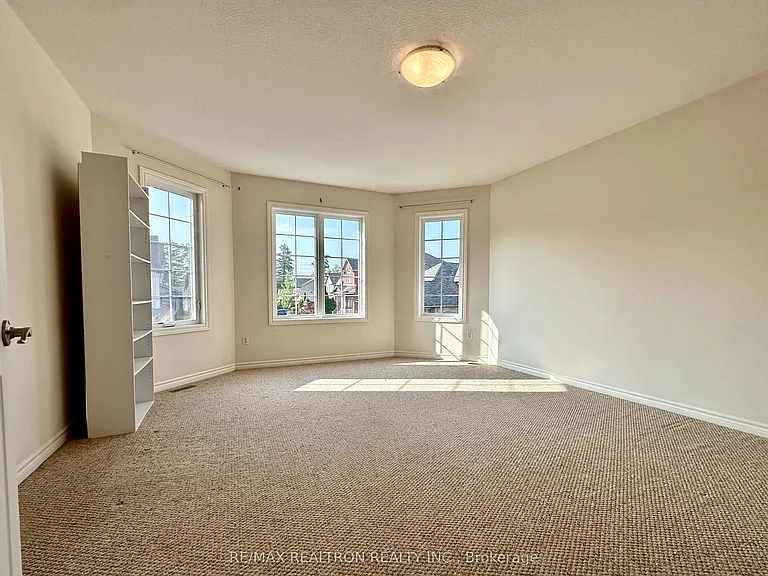 400 Skyline Ave #37 — Photo 11