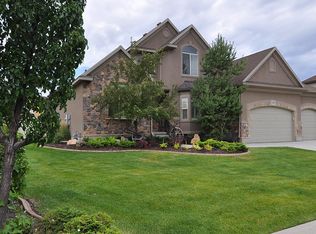 10248 S Walnut Canyon Ln, South Jordan, UT 84009