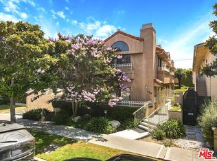 324 S Doheny Dr, Beverly Hills, CA 90211