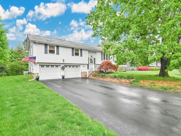 79 Harvest Lane, East Hartford, CT 06118