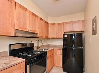 4600 S Four Mile Run Dr APT 637, Arlington, VA 22204