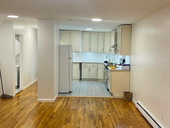 5th image of 24031 70th St