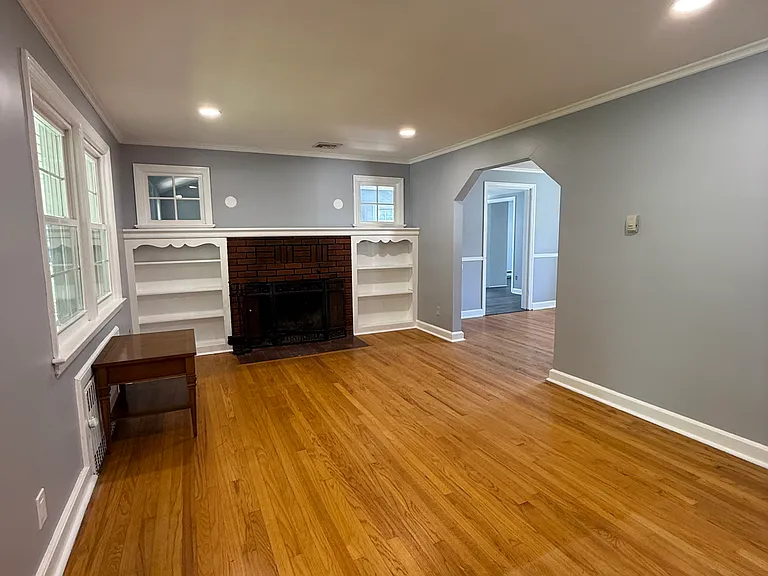 2261 Mountain Ave — Photo 5