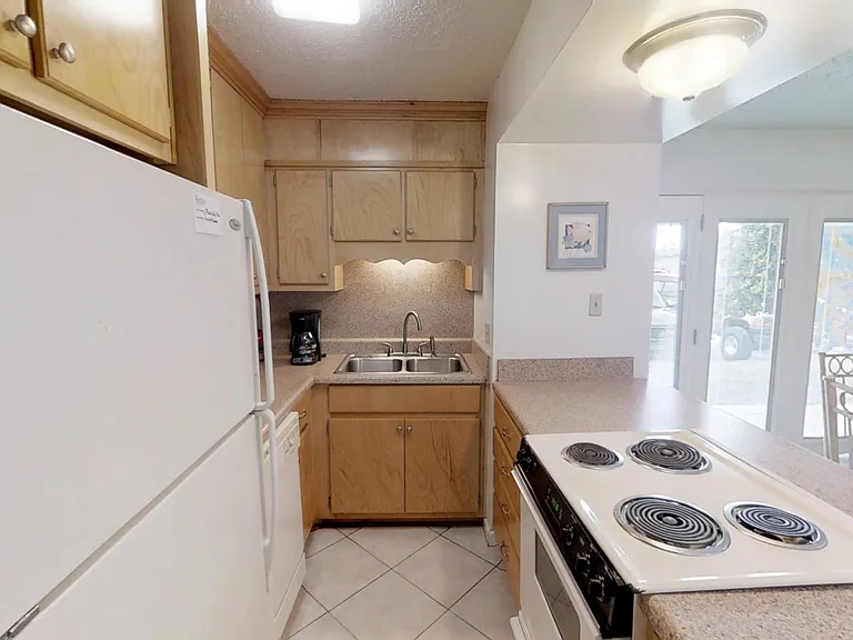 4000 Gulf Terrace Dr #106 — Photo 9