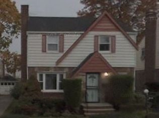 11510 221st St, Cambria Heights, NY 11411