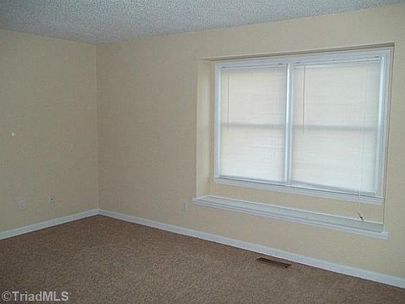 2nd image of 17 Fieldale Ct