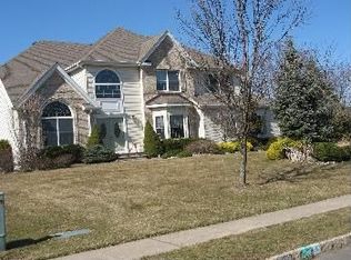 13 Valley Forge Dr, Whippany, NJ 07981