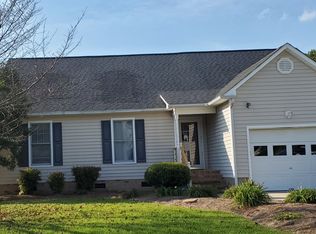 664 Huff Dr, Winterville, NC 28590