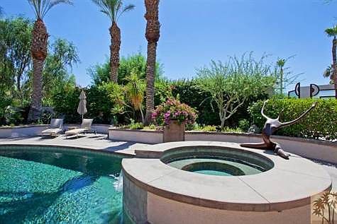 Private pool with exquisite mountain views