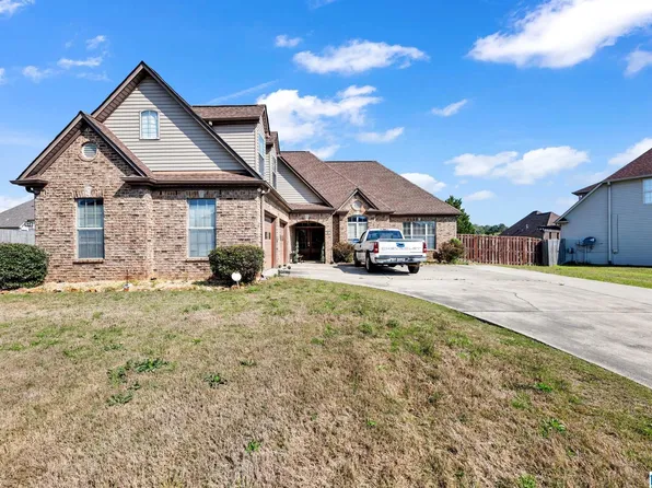 131 Rushton Ln, Calera, AL 35040